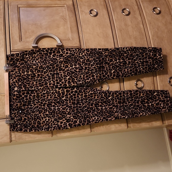 White House Black Market Jeans Whbm Size 4 Leopard Print Skinny